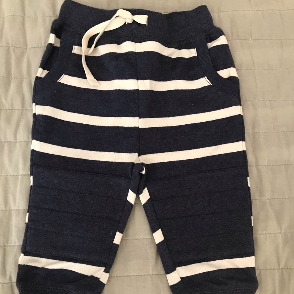 Hanna Andersson navy striped pants